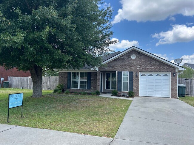 Building Photo - 120 Grandview Dr