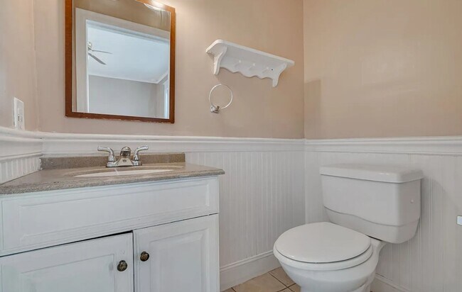 Building Photo - Newly renovated 6-bedroom, 2-bath single-family home - OPEN HOUSE - Saturday, August 1st @ 12noon