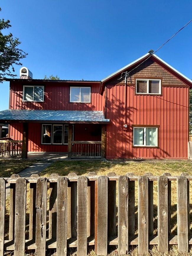 Building Photo - 8230 WA-903