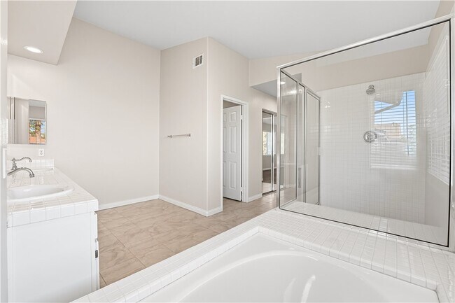 Building Photo - 2407 Via Mero