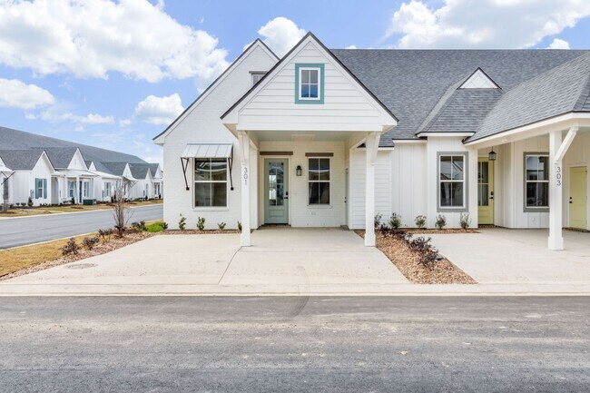 Building Photo - New Construction Upscale Single Story Townhome in Gated Community