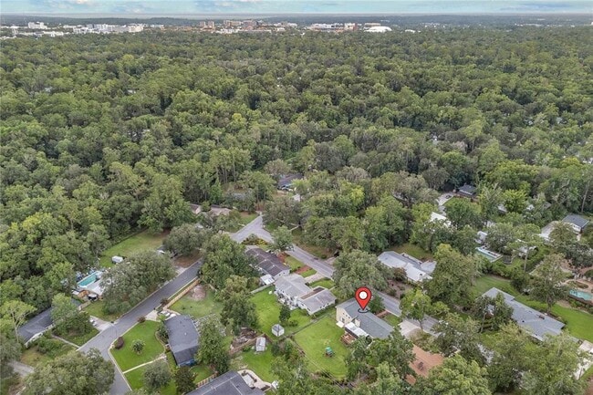 Building Photo - 2026 NW 19th Ln