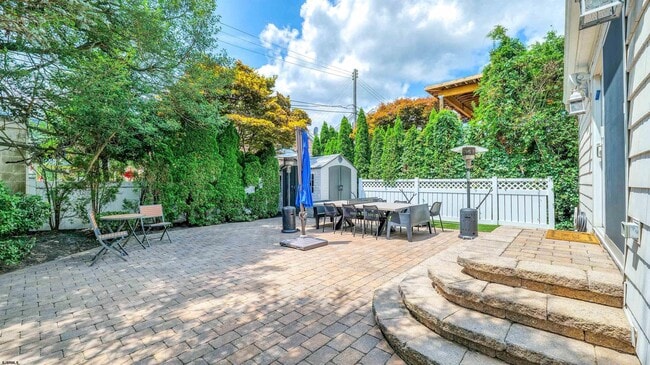 Building Photo - 6 N Lancaster Ave