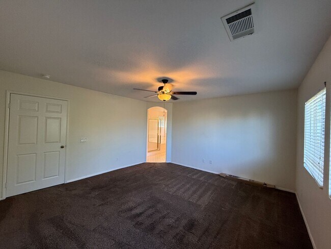 Building Photo - 43439 Bale Ct