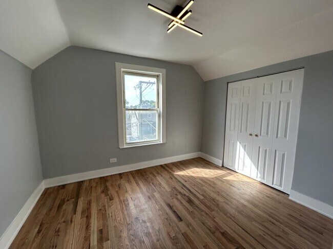 Primary Photo - 3 bedroom in Chicago IL 60618