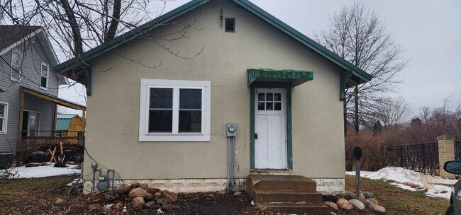 Primary Photo - 1 bed 1bath home