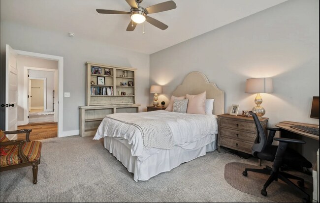Building Photo - "Experience Nashville Charm: Spacious 3-Bed, 3.5-Bath Retreat on Byrum Avenue!" Fenced Back Yard!