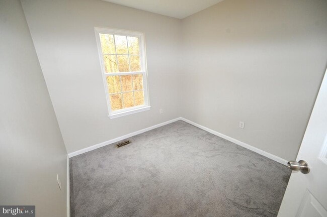 Building Photo - 8767 Ritchboro Rd