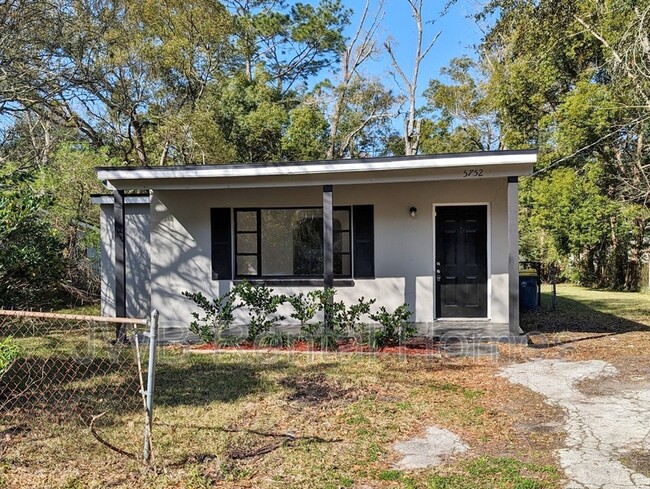 Building Photo - 5752 Iris Blvd