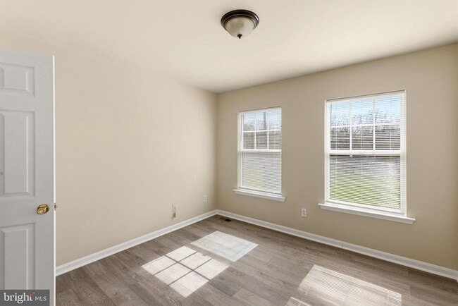 Building Photo - 4704 Denview Way