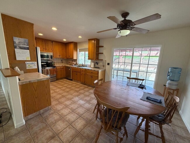 Building Photo - Beautiful County Property