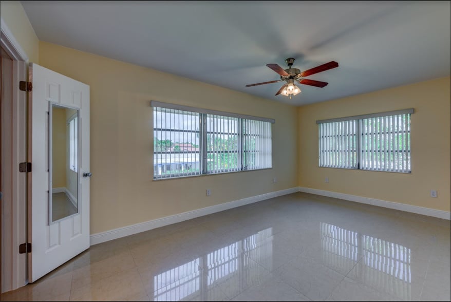 Building Photo - Residences at The Falls