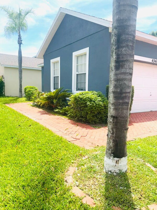 Building Photo - 4940 Bellthorn Dr