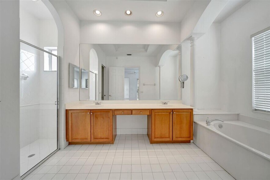 Building Photo - 7314 NW 19th Ct