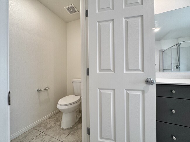 Building Photo - 4258 Tarim St