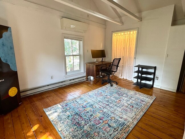 Building Photo - 237 Mt Auburn St