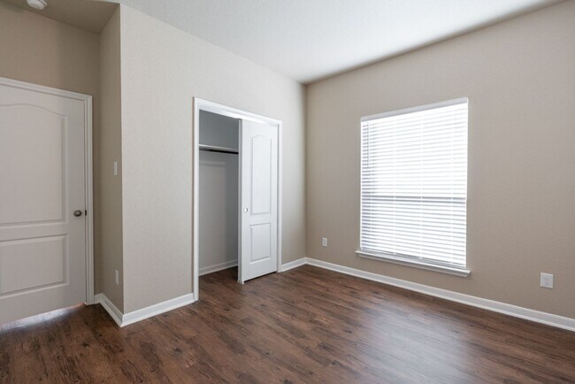 Building Photo - 4-Bedroom, 3-Bath Home in Belton ISD – Ove...