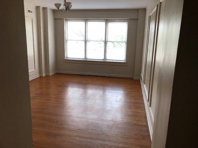 Primary Photo - 1 W 28th St