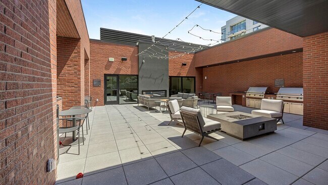 Building Photo - 955 Bannock St