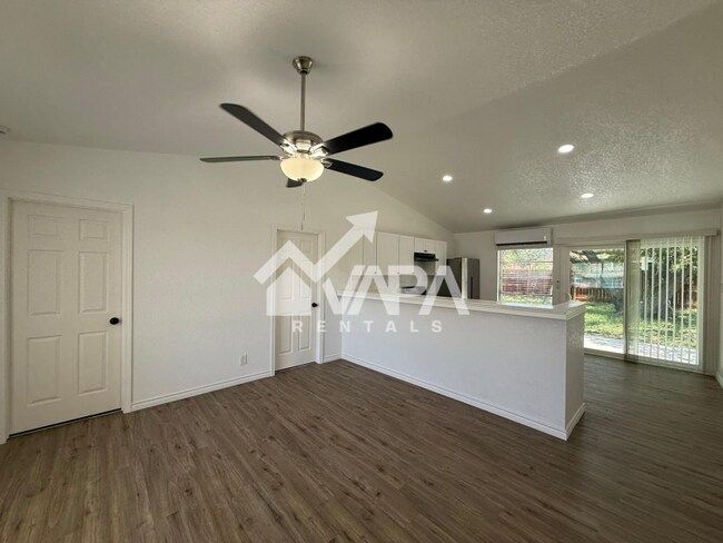 Building Photo - 5535 Indian Desert St