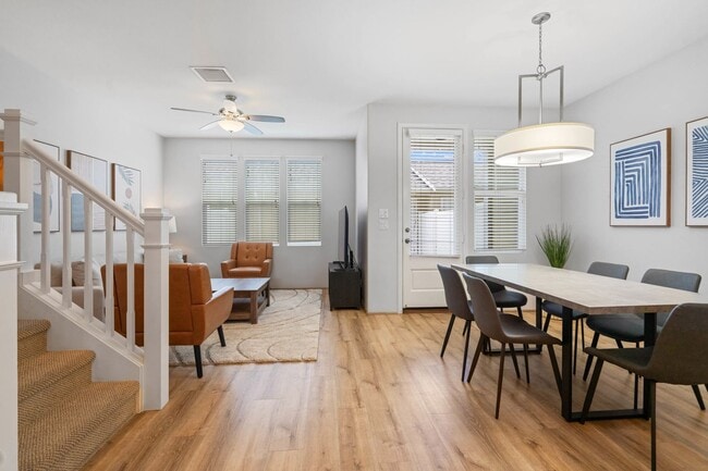 Building Photo - Modern Island Living | AC, W/D, Garage, Wo...