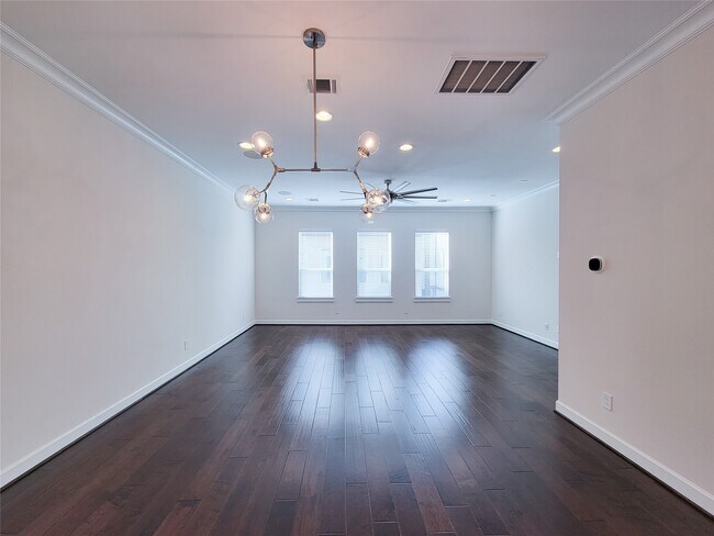 Building Photo - 845 Fisher St