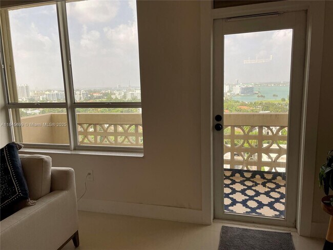 Building Photo - 10185 Collins Ave