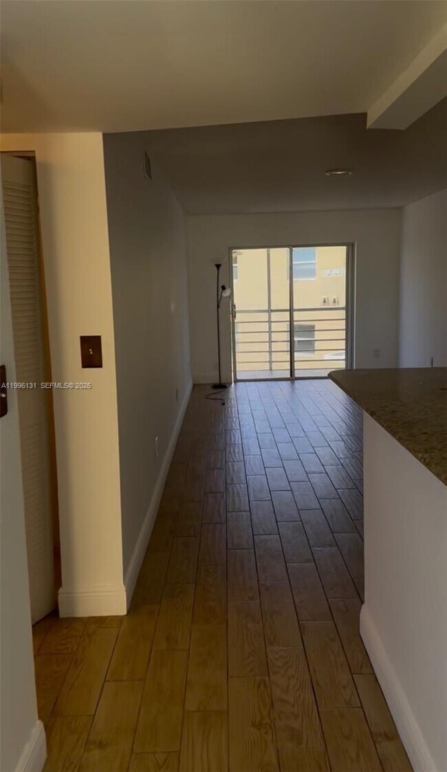 Building Photo - 4111 Stirling Rd