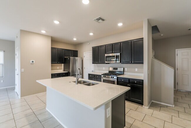 Building Photo - 6549 S Calle Diablo Dr