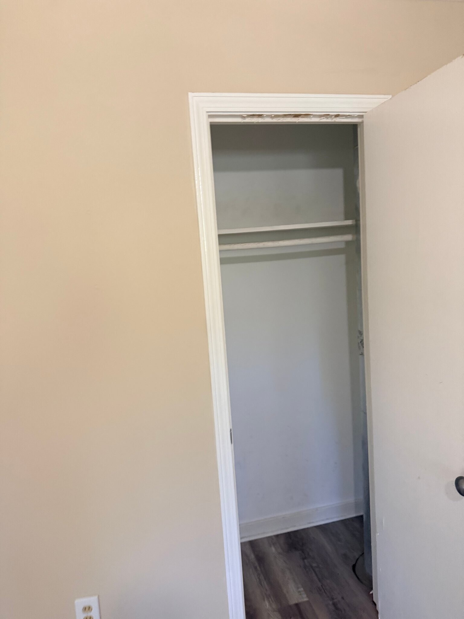 Building Photo - 3206 Elmwood Ave