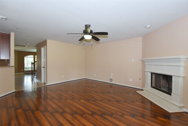 Building Photo - 21123 Amber Crossing Dr