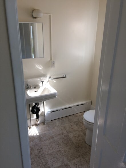 Building Photo - 45 Decatur St