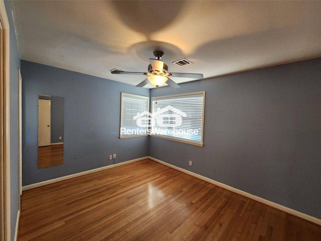 Building Photo - 6418 Woodbrook Ln