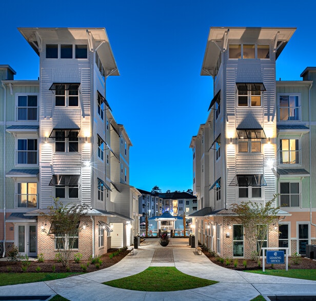 LUXE at Market Common 1231 Hadley Cir Myrtle Beach SC 29577