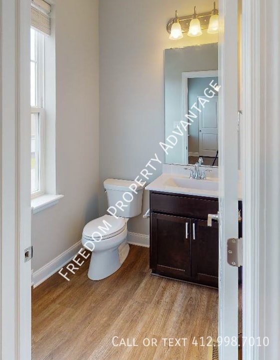 Building Photo - Arden Farms - 2BD Townhome