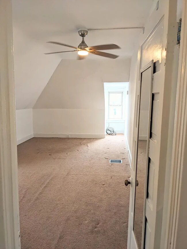 Upstairs Bedroom - 2303 Hay Street