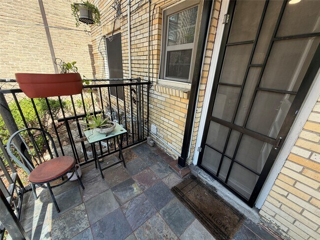 Building Photo - 1109 Autrey St