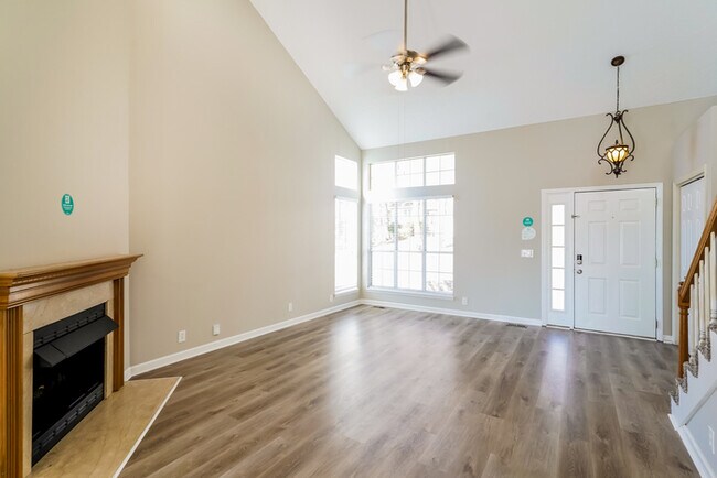 Building Photo - 114 Northlake Dr