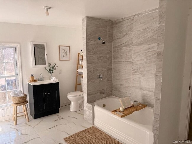 Building Photo - 146 NY-284