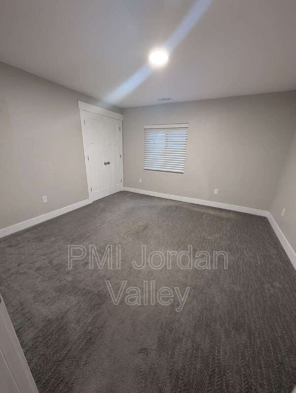 Building Photo - 14457 Gray Fox Dr