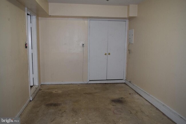 Building Photo - 14251 Oxford Dr