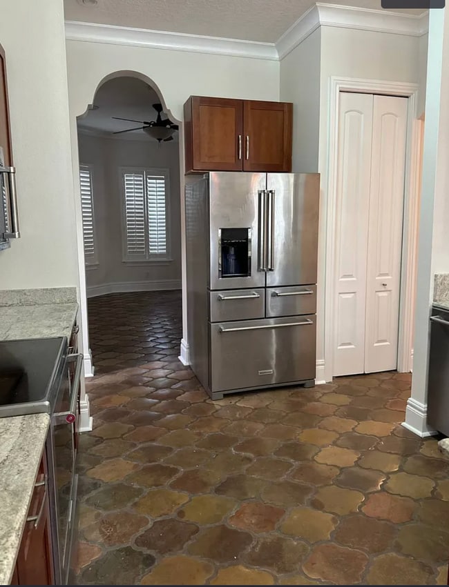 Building Photo - 3006 W Heiter St