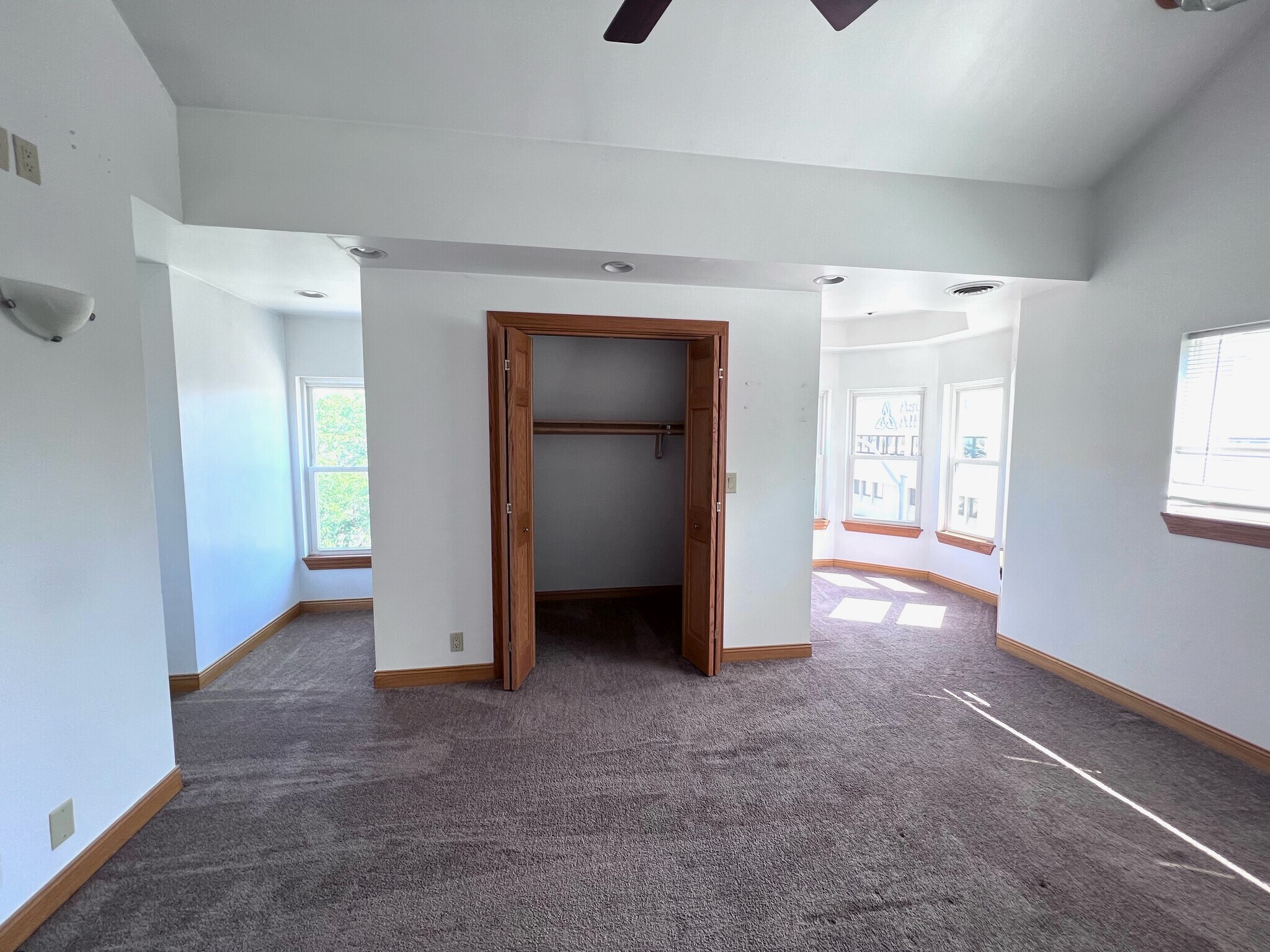 Building Photo - 1400 College Ave