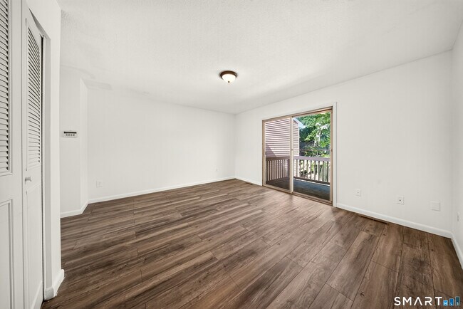 Building Photo - 236 Edgemoor Rd