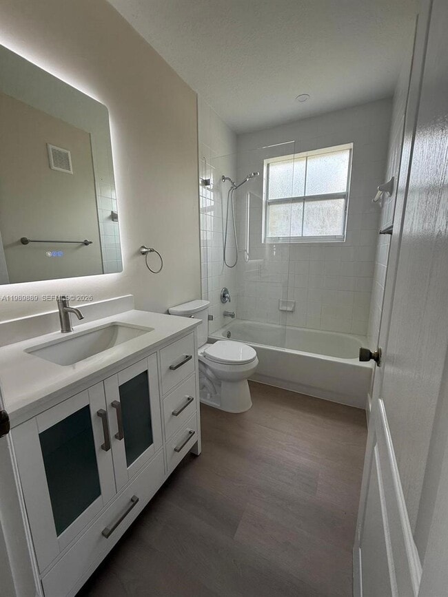 Building Photo - 16432 SW 47th Terrace