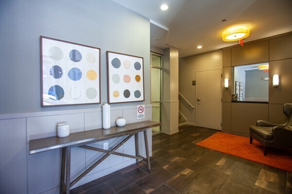 Building Photo - 59 Cooper St