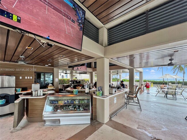 Building Photo - 201 Crandon Blvd