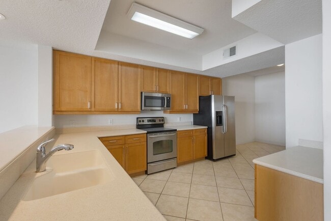 Building Photo - New Rental!