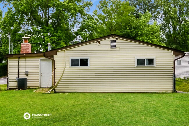 Building Photo - 9150 Harold Dr