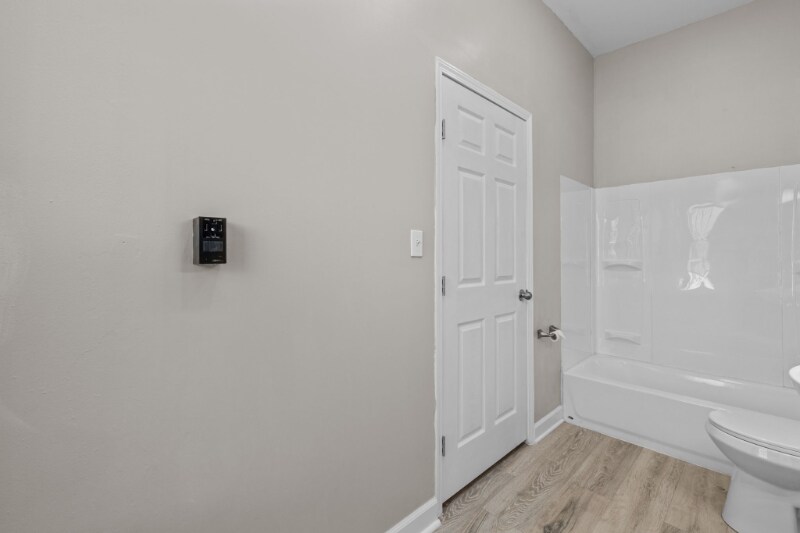 Building Photo - 3231 Taft Ave